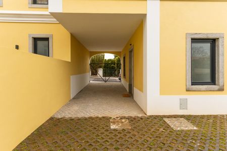 3 Bedroom House, Cascais - Photo 3