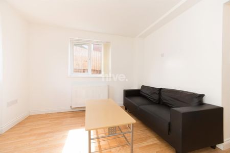 Lewis Drive, Fenham, Newcastle Upon Tyne - Photo 2