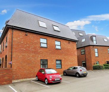 Icknield House, 40 West Street, Dunstable, Beds - Photo 1