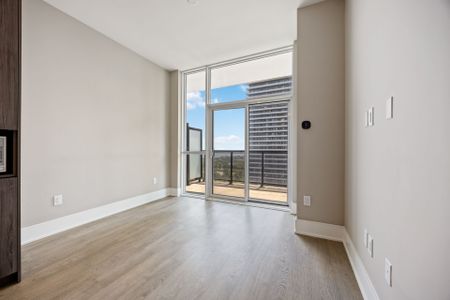 For Lease - 65 Annie Craig Drive Unit# LPH01, Toronto, Ontario - Photo 3