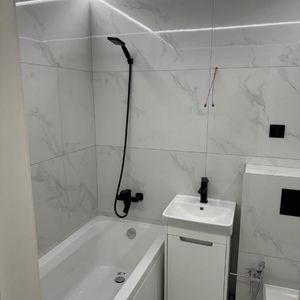 De inchiriat o camera zona Afi Mall - Fotografie 2