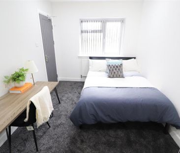 1 bedroom in a house share to rent - Photo 3