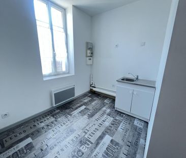 Appartement F1 en BON ETAT situé dans le centre de Veauche - Photo 6