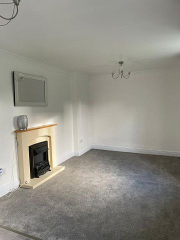 2 bedroom semi-detached house to rent - Photo 3