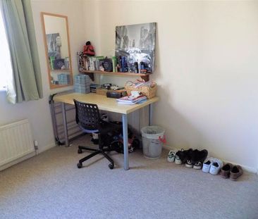 4 bedroom terraced house to rent - Photo 5