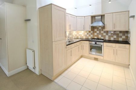 2 bedroom apartment to rent - Photo 4