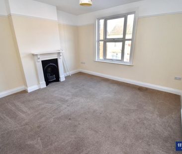 3 bedroom House To Let Total Size: 908 SQ FT - Photo 4