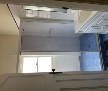 Central 3 Bedroom Home - Photo 5