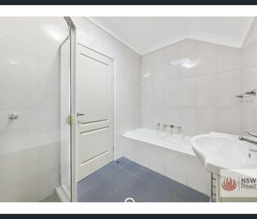 Boutique Complex of 4 - Photo 3