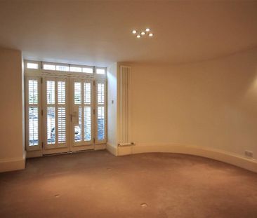 2 bed flat for rent in New Town - Photo 3