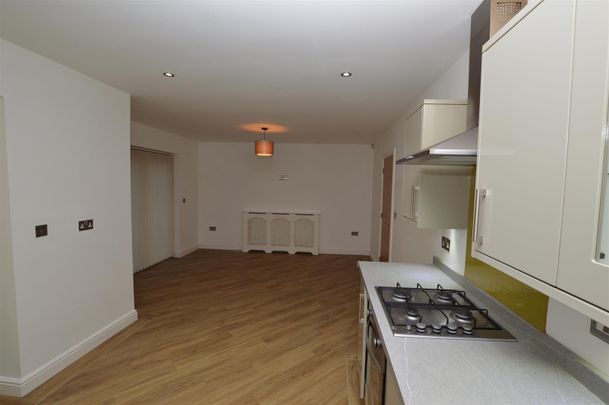 The Mews, Noctorum, CH43 - Photo 1