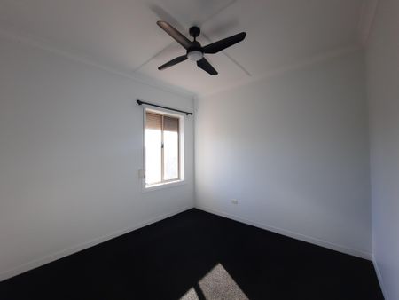 To register & apply for this property, please use this link: https://snug. com/ - Photo 2