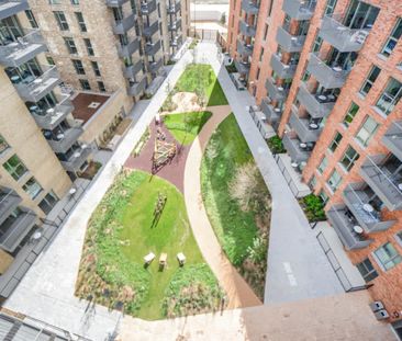 London SE8 - Photo 1