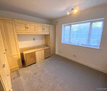 2 bedroom property to rent in Edgware - Photo 5