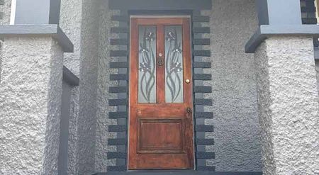 Fully fenced, Large bedrooms, Warm home - Photo 4