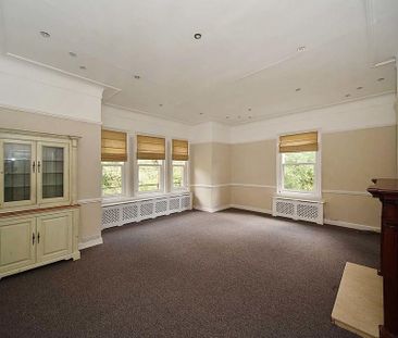 3 bedroom apartment to rent - Photo 1