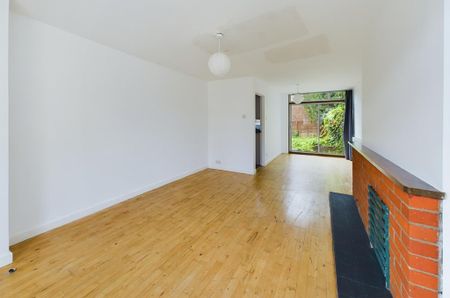 3 bedroom terraced house to rent - Photo 5