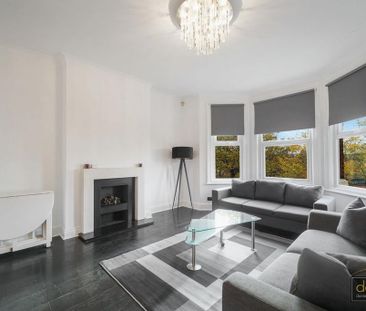 3 bedroom flat to rent - Photo 5