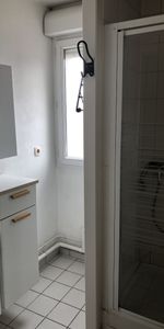 Location Appartement 2 pièces 48m² LILLE 59000 - Photo 3