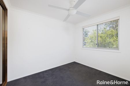 3 bedroom spacious waterfront home - Photo 2