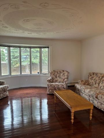 Executive Red Deer (4) Bedroom Family Home – Anders Park - Photo 4