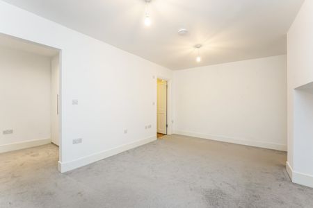 Onslow Gardens, London, SW7 flat to rent - Photo 4