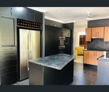 Executive Home – Wongaling Beach 6 MONTH LEASE ONLY - Photo 2