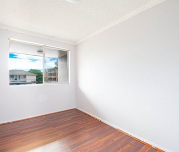 TWO BEDROOM UNIT IN HEART OF ST MARYS!!! - Photo 1