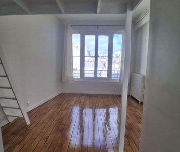 PARIS 6e Rue de Sèvres / Le Bon Marché Studio avec mezzanine Vue dé... - Photo 4