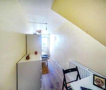 Room in a Shared Flat, Gilby House, E9 - Photo 5