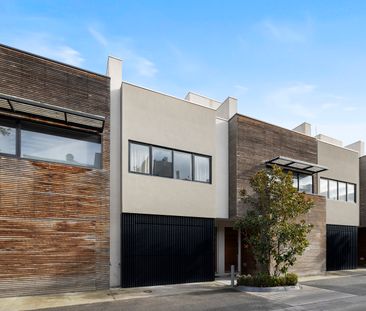 44 Amelia Street, Brunswick VIC 3056 - House For Rent | Domain - Photo 3