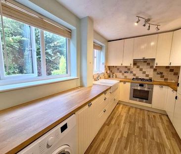 Woodpecker Way, East Hunsbury, Northampton, NN4 - Photo 2