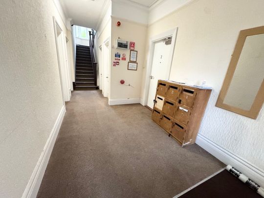 Portchester Road, Bournemouth - Photo 1