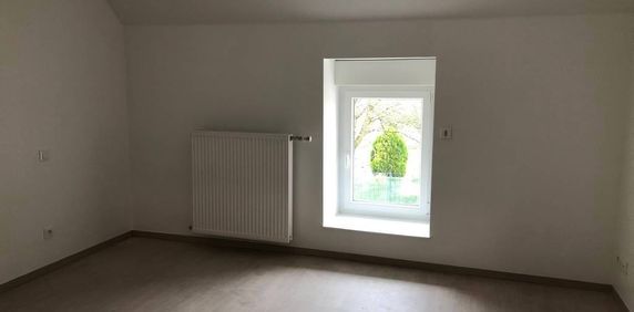 A LOUER T3 DUPLEX A BREVANS (39100) - Photo 2