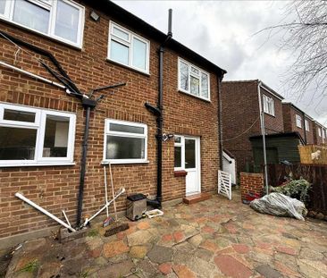 2 bedroom maisonette to rent - Photo 4