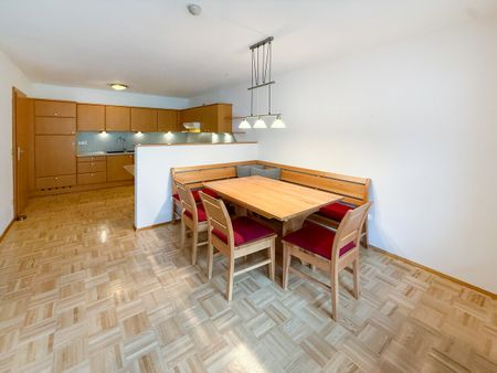 Charmante 3-Zimmer-Wohnung mit Balkon & 2 Parkplätzen - Photo 3