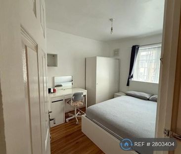 4 bedroom terraced house to rent - Photo 3