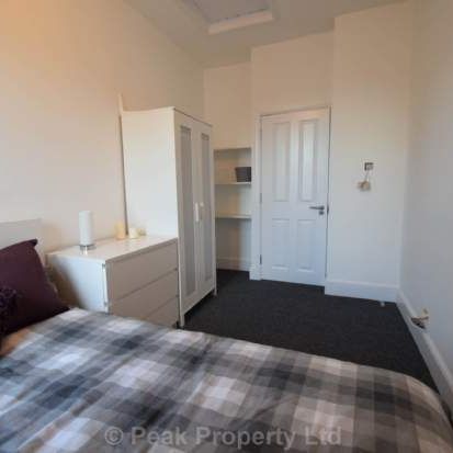 1 bedroom property to rent in Westcliff On Sea - Photo 1