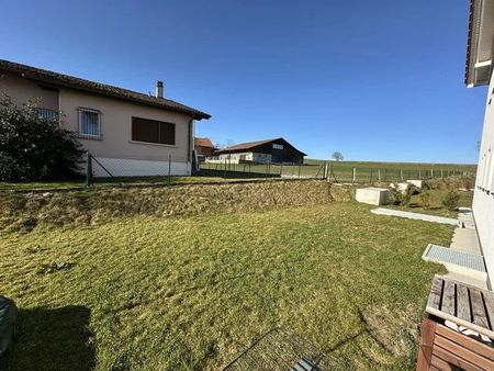 Appartement de 4.5 pièces au rez-de-chaussée - Photo 2