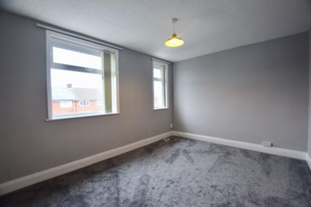 Blackberry Lane, Coventry - RECENTLY REFURBISHED END OF TERRACE - Photo 5