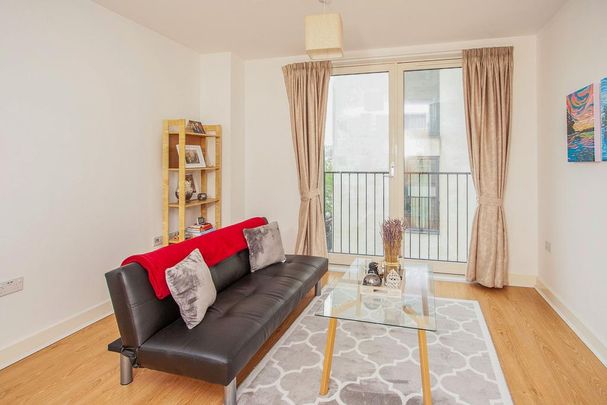1 bedroom flat to rent - Photo 1