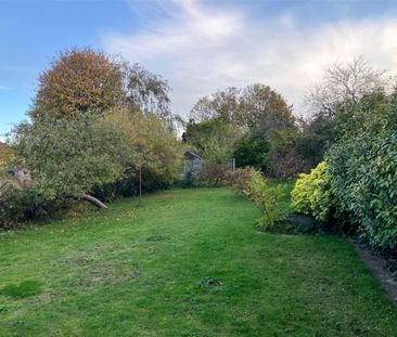 4 bedroom semi-detached house to rent - Photo 1