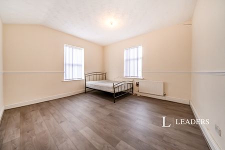 4 bedroom house to rent Padgate Lane, WA1 - Photo 3