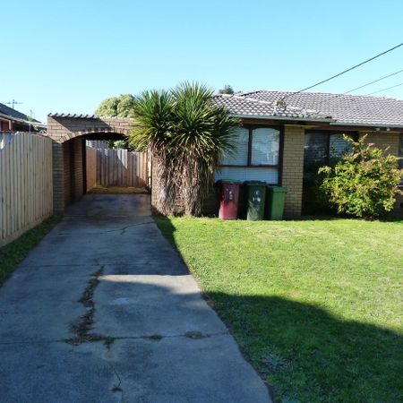 1/16 Carlisle Road, Hallam, VIC 3803 - Photo 3