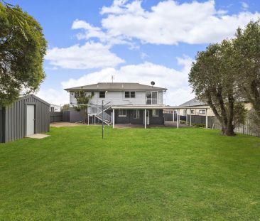 Three Bedroom Unit - Utilities included - Photo 6