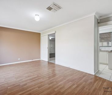 Spacious & Functional 3-Bedroom Home in Girrawheen - Photo 2