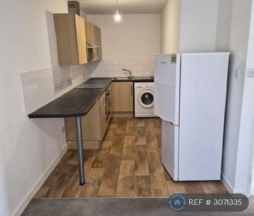 2 bedroom flat to rent - Photo 4