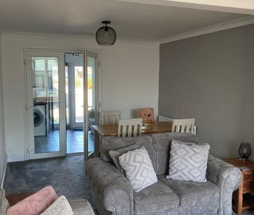 3 Bed Terraced House, Kelvin Avenue, CV2 - Photo 2