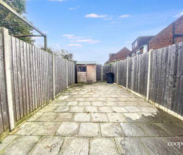 2 bedroom house - mid terrace - Photo 4