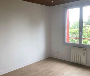 Location Appartement 3 pièces 57m² PALAISEAU 91120 - Photo 2